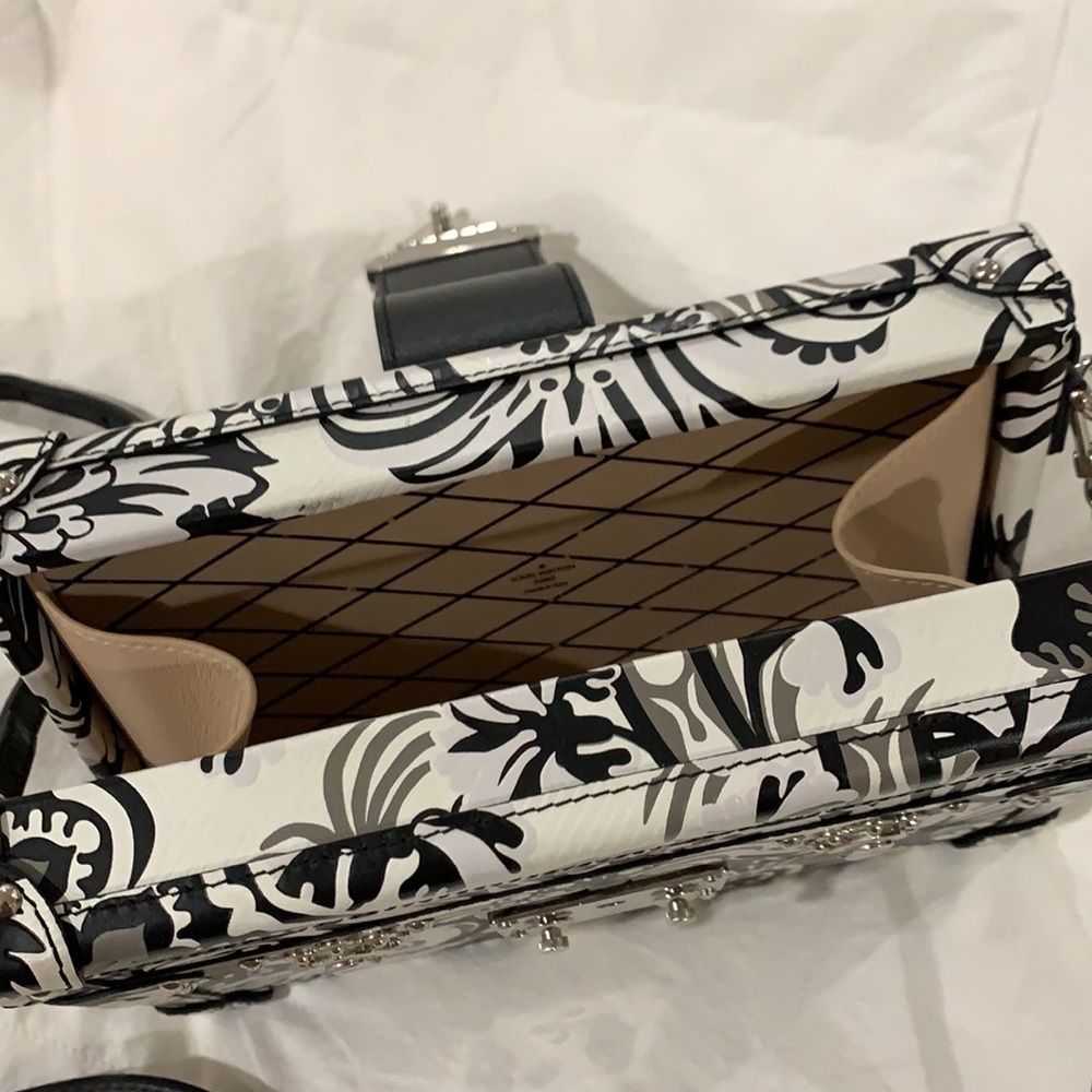 Louis Vuitton Petite Malle bag - Picture 9 of 9